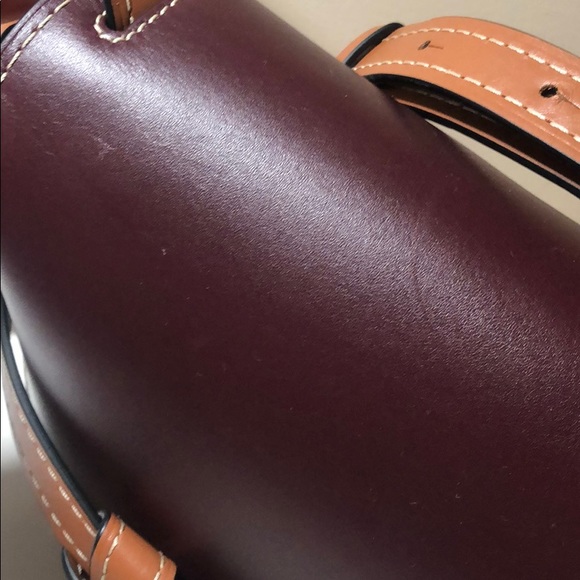 😍price 📉😍Loewe small gate crossbody - Picture 5 of 8